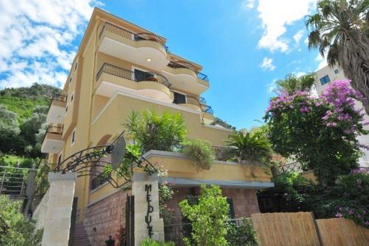Hotel Meduza Bečići Esterno foto