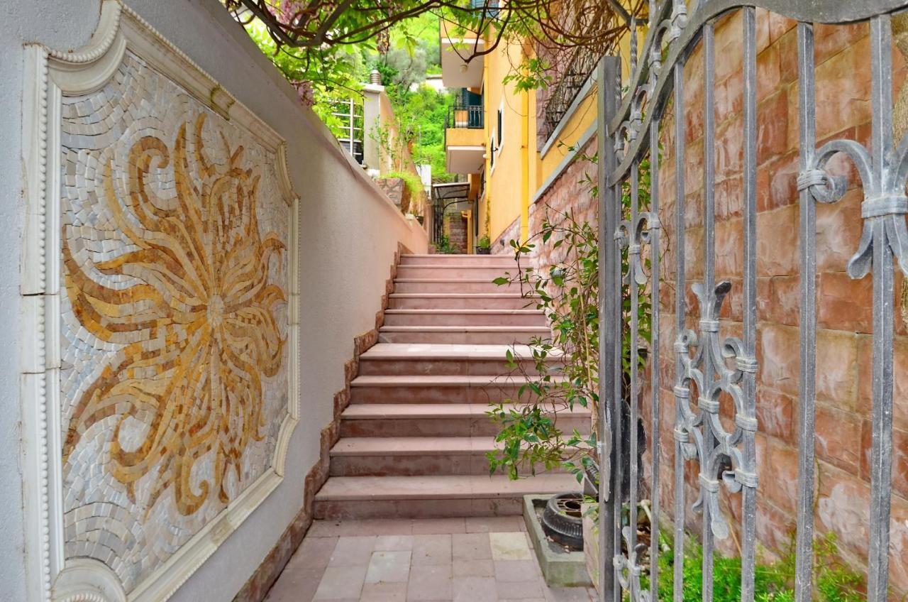 Hotel Meduza Bečići Esterno foto