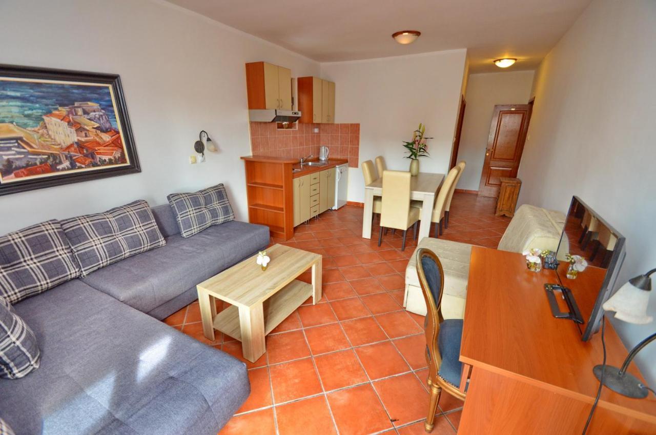 Hotel Meduza Bečići Esterno foto
